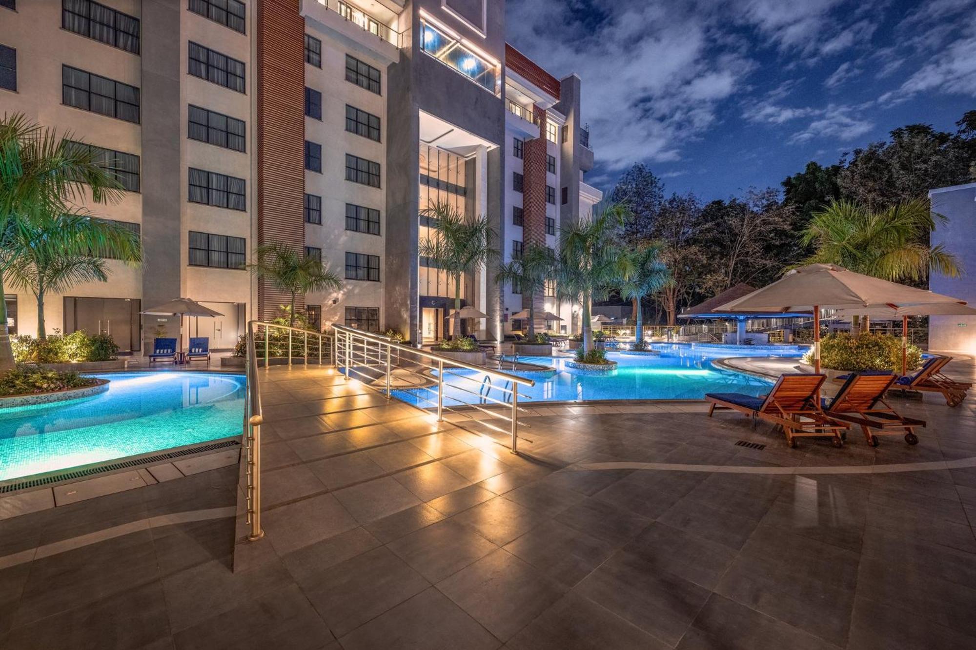 Glee Nairobi, A Preferred Lvx Hotel Gathanga エクステリア 写真