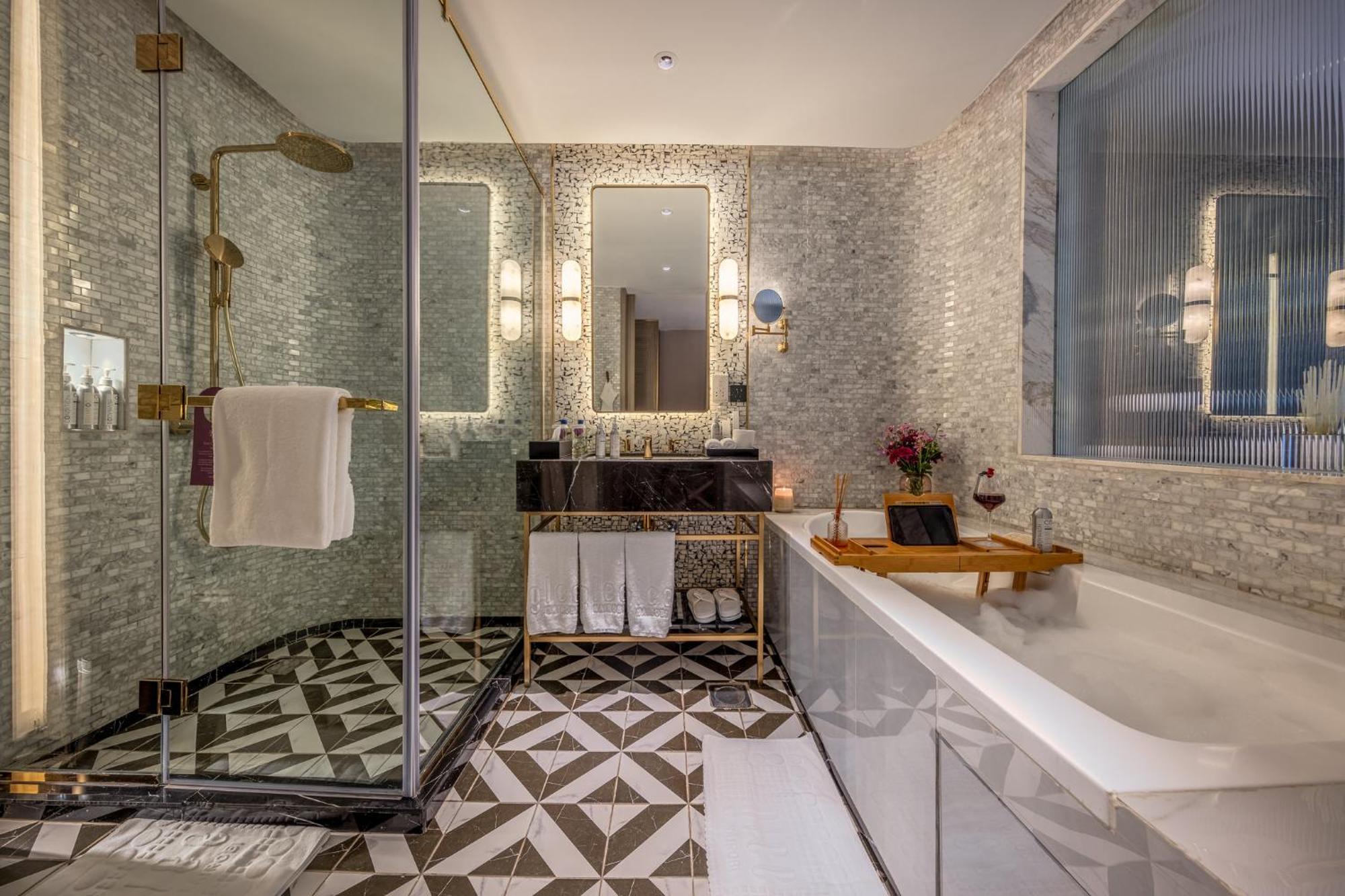 Glee Nairobi, A Preferred Lvx Hotel Gathanga エクステリア 写真
